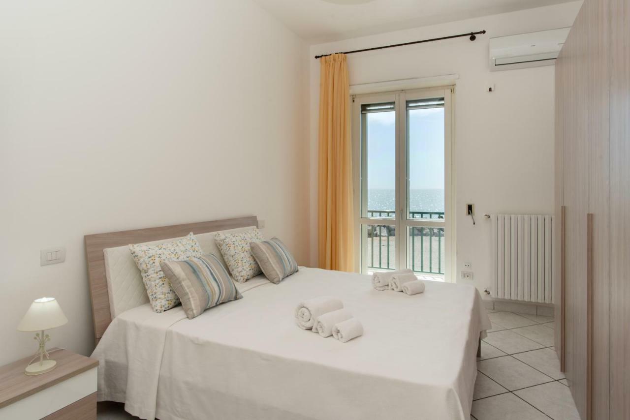 Ferienwohnung Dulce Mare Salerno Exterior foto